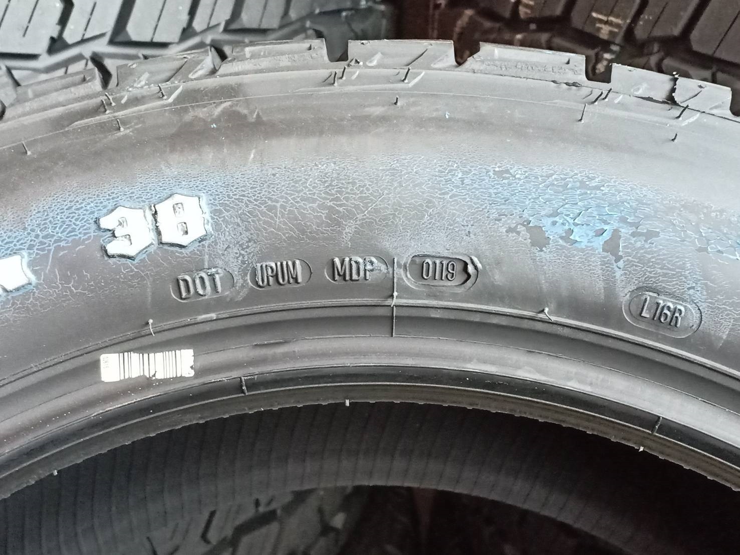 ยางเข้าใหม่ ลดราคา MICKEY THOMPSON DEEGAN 38AT 265/50R20 111T Y19