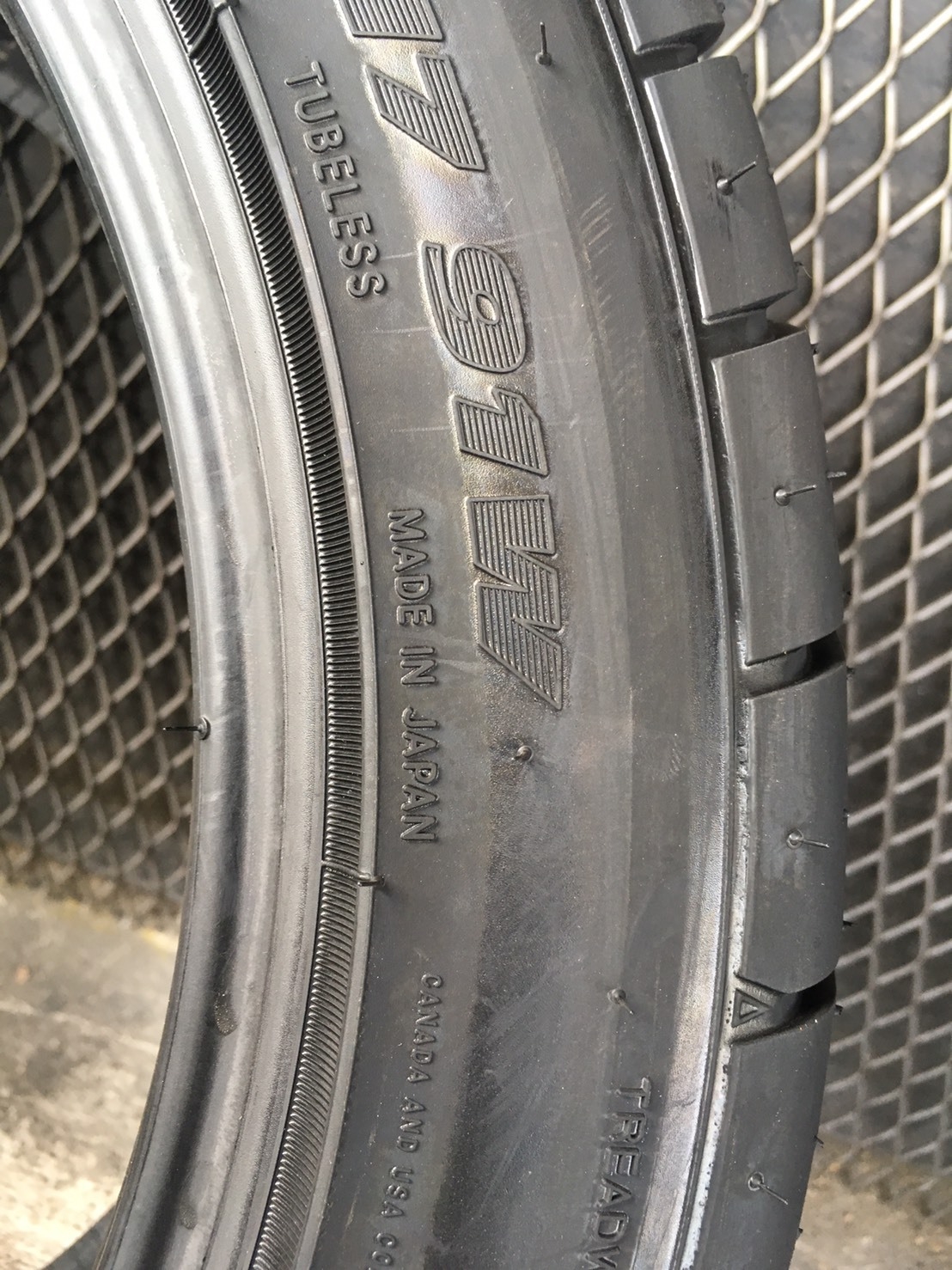 ยางใหม่ TOYO R1R 225/45-17 ราคาถูก