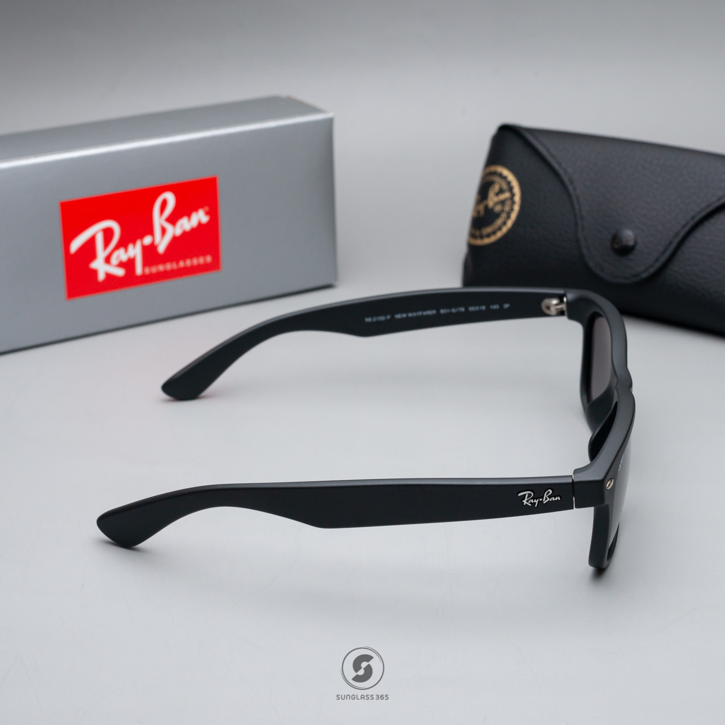 Ray Ban New Wayfarer RB2132F 601S/78 Blue Gradient Polarized