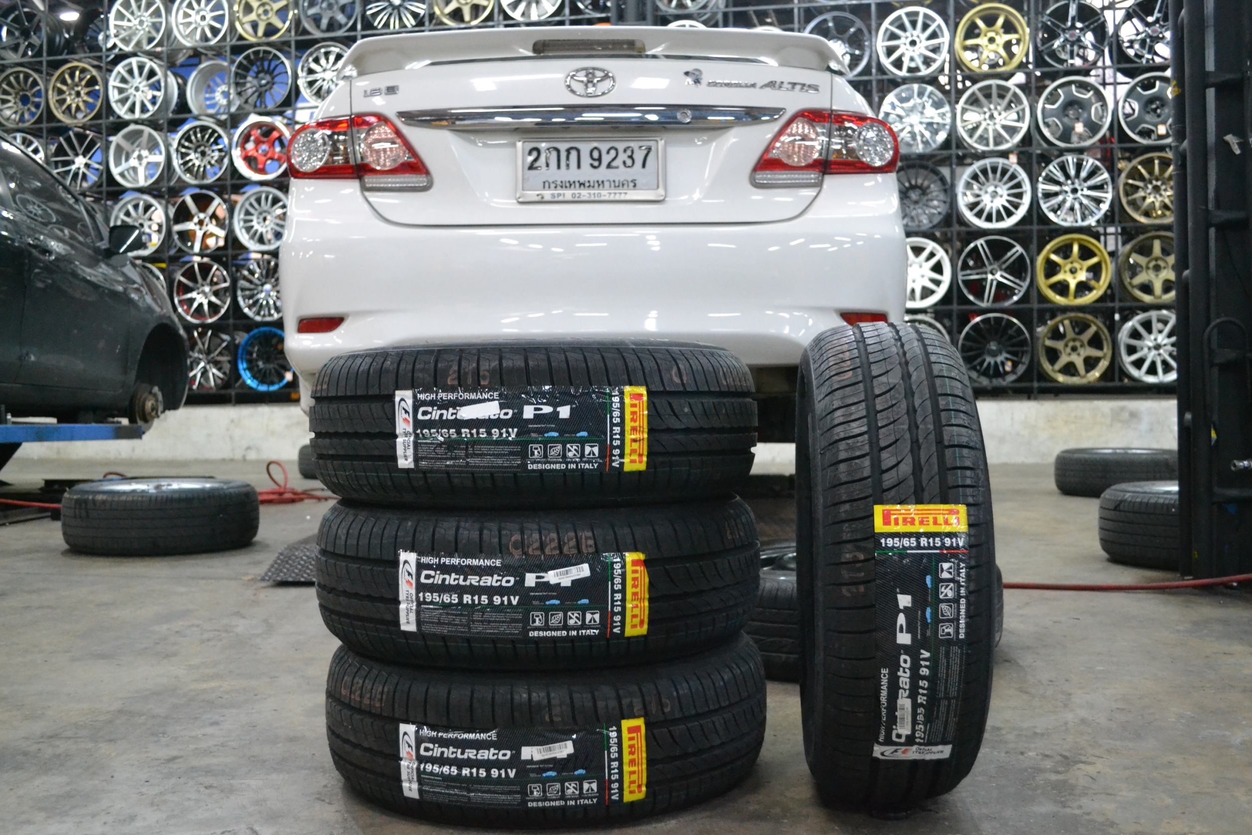 PIRELLI Cinturato P1 195w65s15 ซื้อ2แถม2