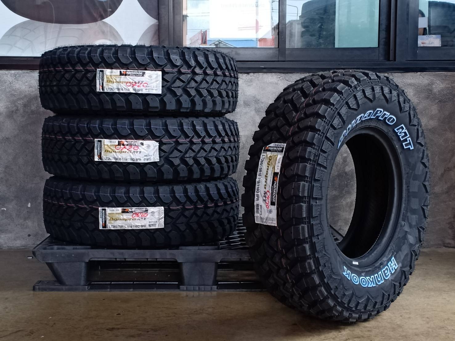 HANKOOK 265/75R16 DYNAPRO MT 119/116Q 8PR (ตัวหนังสือขาว) MADE IN KOREA