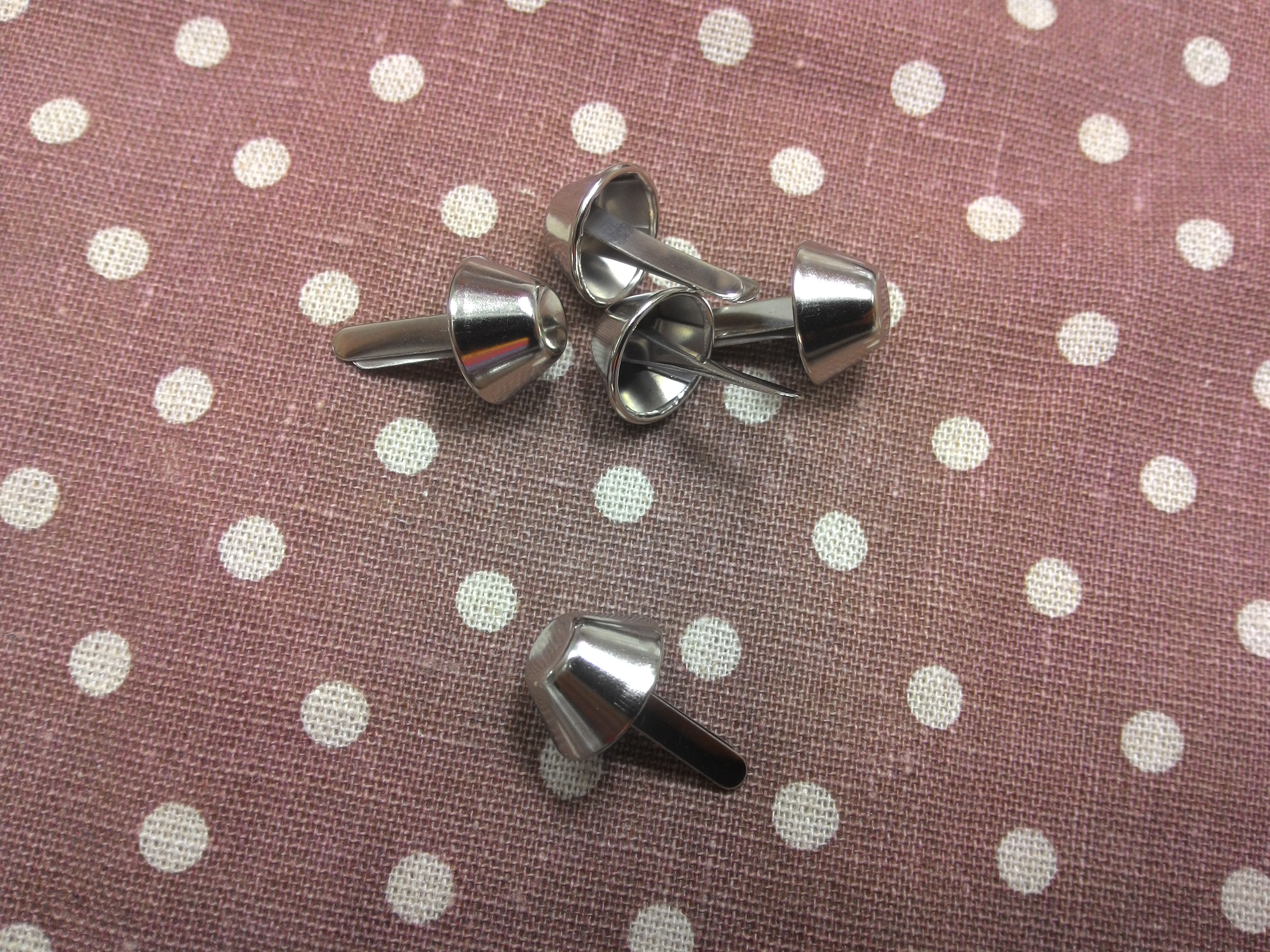 หมุดกรวย15mm เงิน