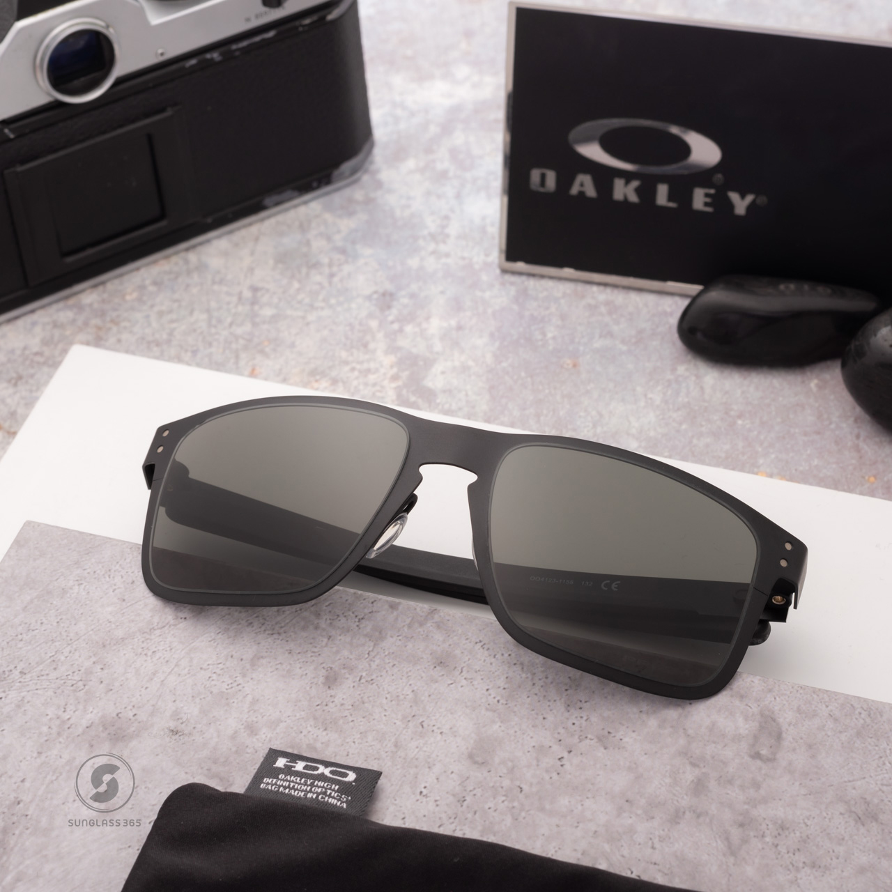 Oakley OO4123-11 HOLBROOK METAL Matte Black Prizm Grey