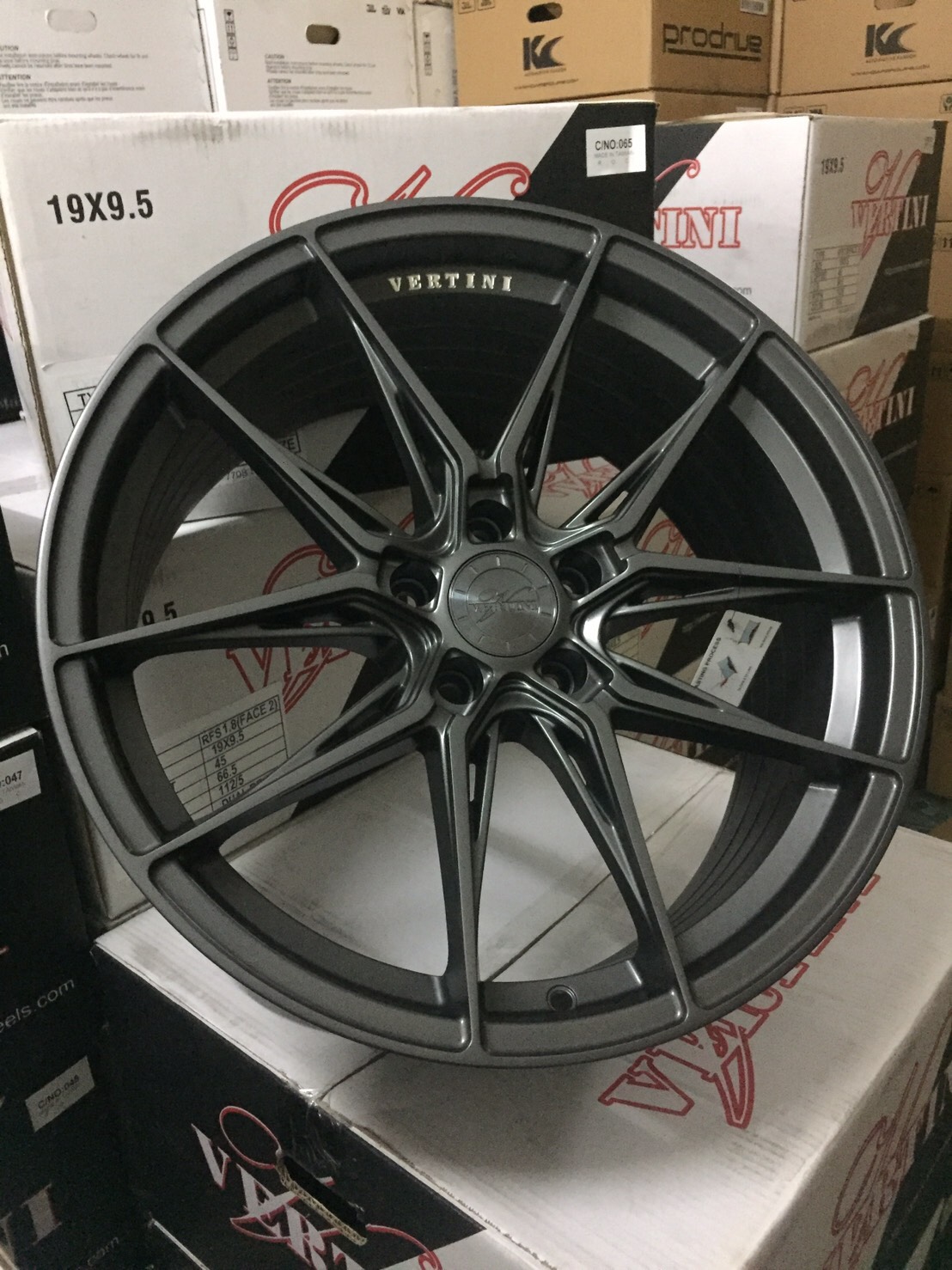 ล้อแท้ VERTINI RF1.8 ล้อแท้นำเข้า USA ตัวใหม่ล่าสุด