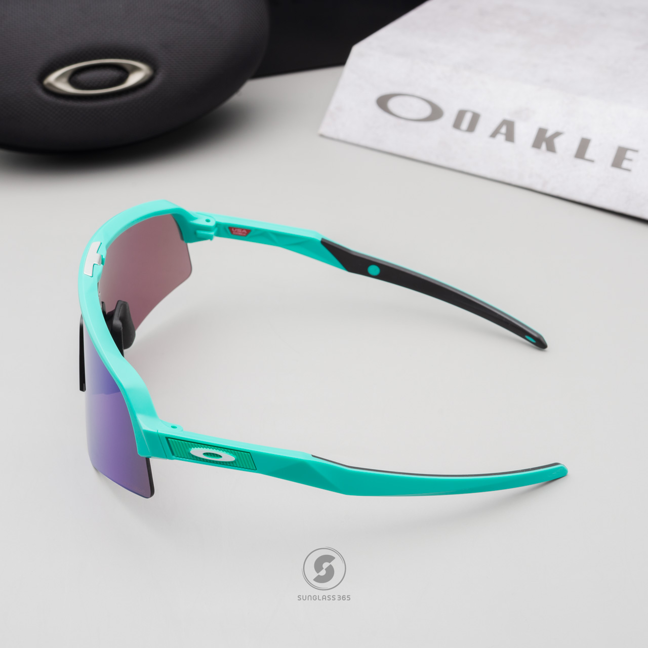 OAKLEY OO9465-11 Sutro Lite Sweep Matte Celeste