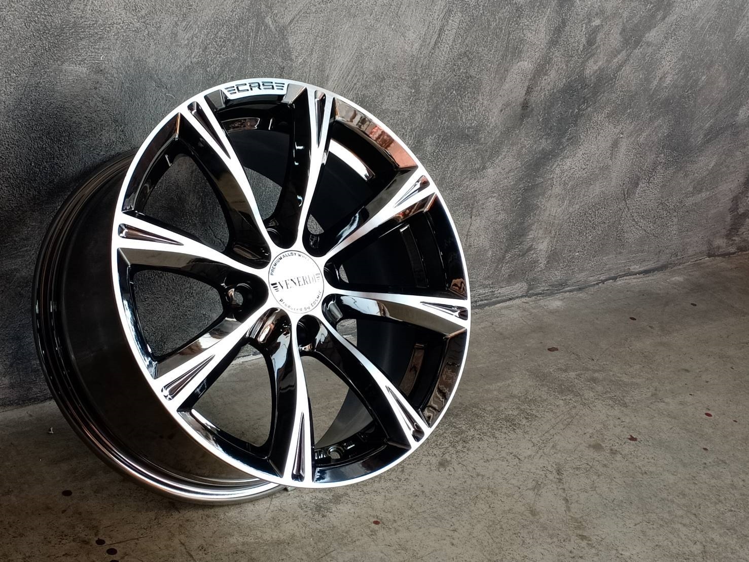 VENERDI MF8008 PCD 4x100 15x7 ET+38 สินค้าราคาถูก