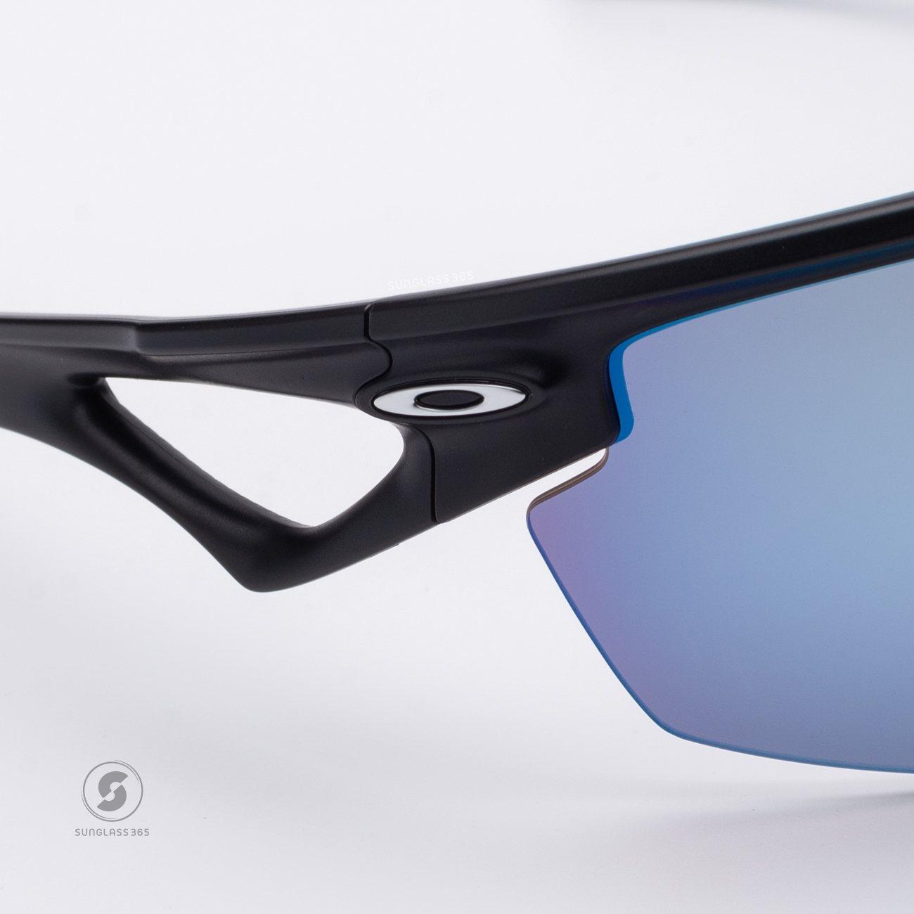 OAKLEY Sphaera OO9403-05 Matte Black Prizm Deep Water Polarized