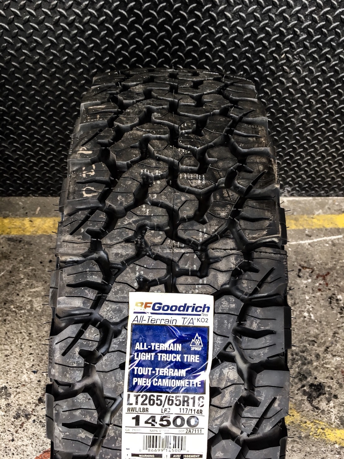 BFGoodrich All Terrain T/A KO-2 265/65R18 เส้น 9500