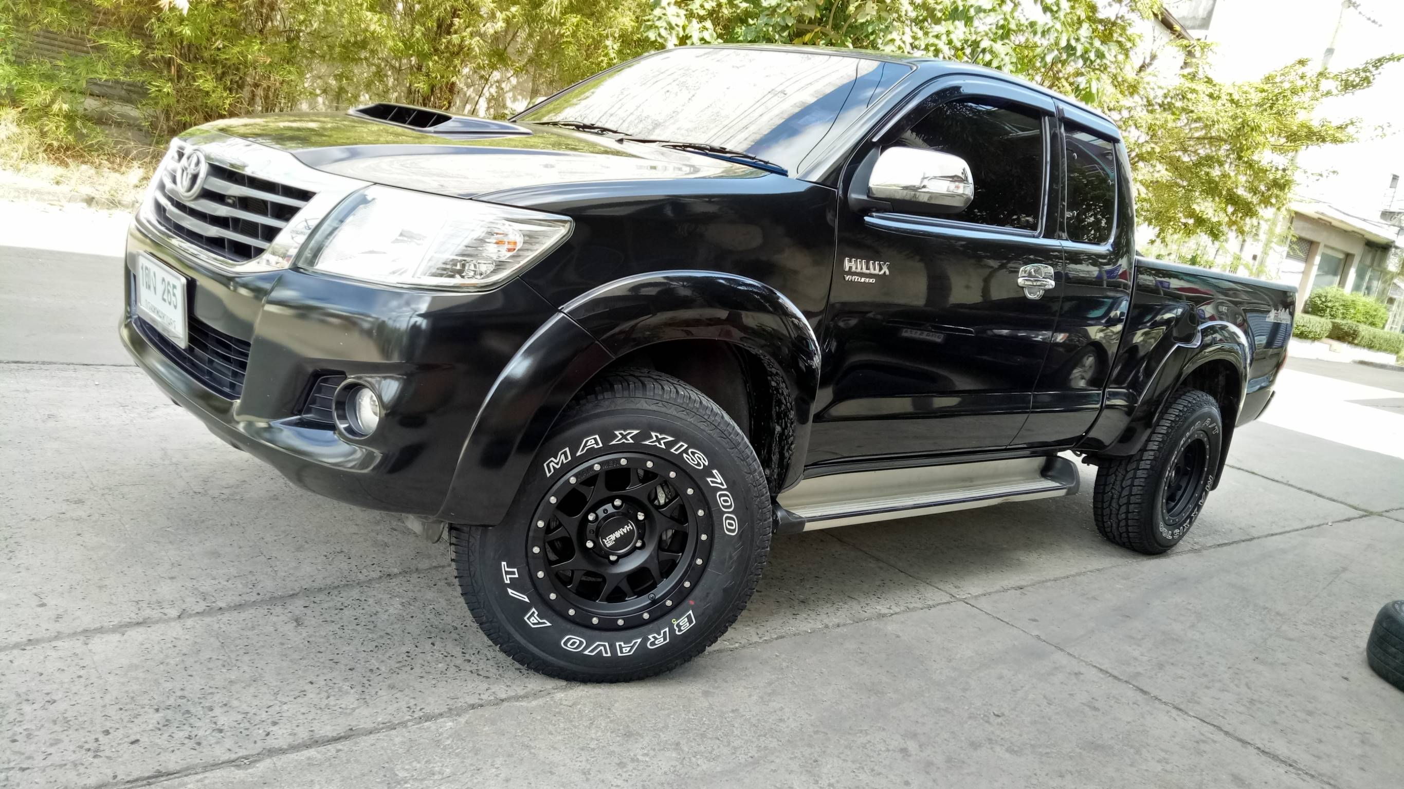 HAMMER HM3 ขอบ16 ยาง MAXXIS AT700 265/70-16 ราคาพิเศษ