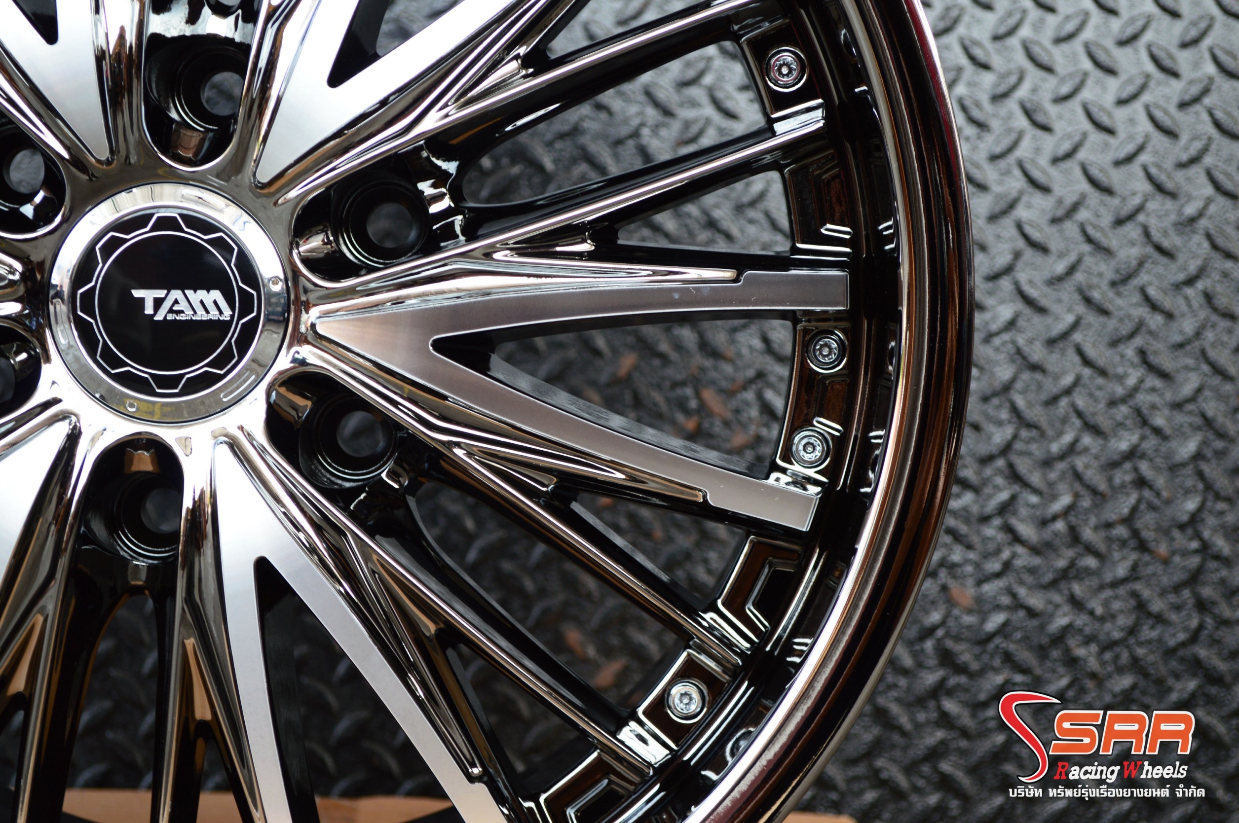 ล้อใหม่ สำหรับ HYUNDAI H1 ขอบ18 ใส่ตรงรุ่น ไม่มีล้น