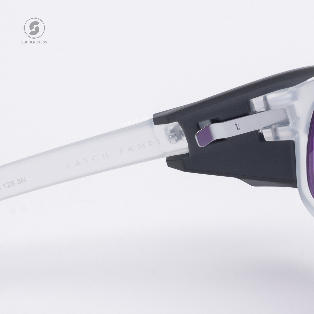 OAKLEY LATCH PANEL OO9404-02 Matte Clear Prizm Violet