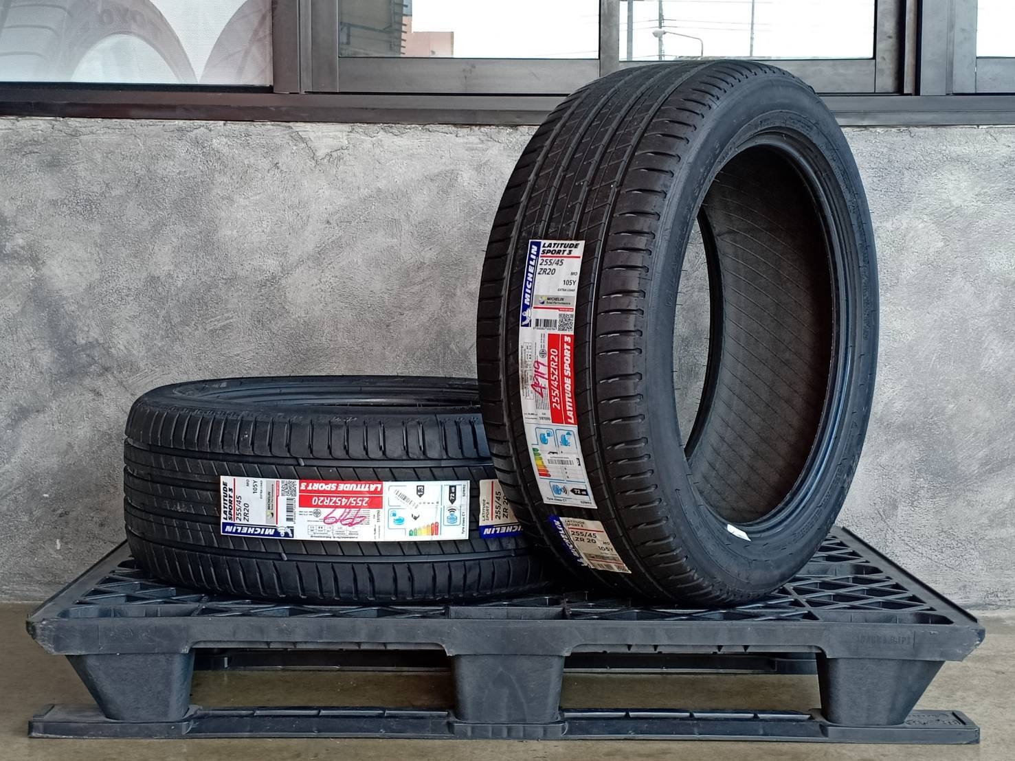 MICHELIN 255/45ZR20 LATITUDE SPORT 3 MO 105Y MADE IN FRANCE