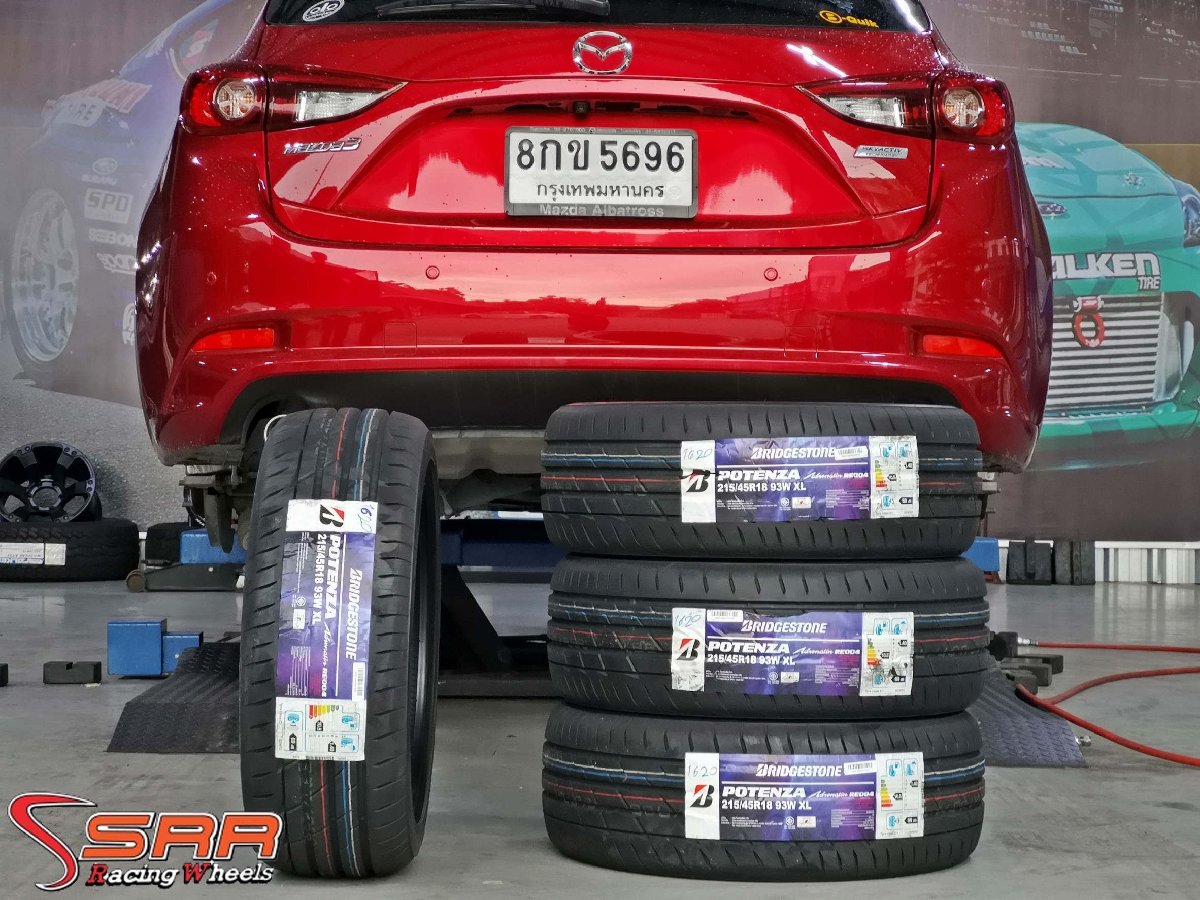 Bridgestone RE004 215/45R18 ปี20
