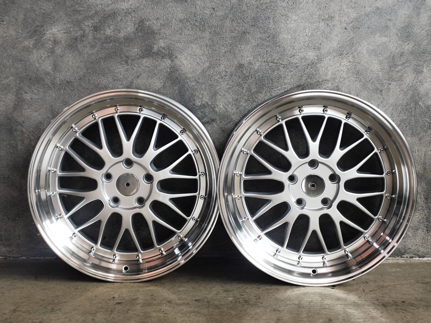 LMR 18X8.5/9.5 5X113 ET+33 SILVER MACHINE/LIP SIVER REVIT