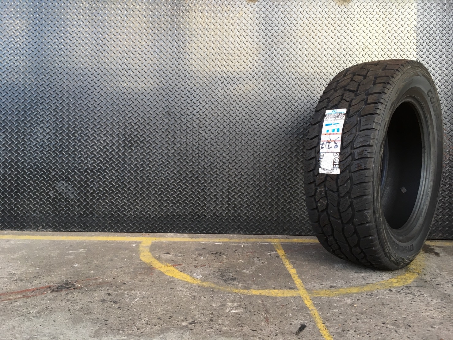 COOPER DISCOVERER AT3 275-60-20 เส้น 9500 ปี 17 ปกติ 12000