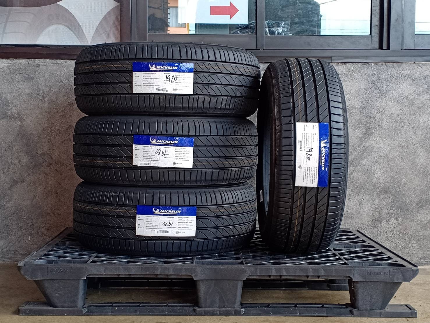 MICHELIN 215/55R17 PRIMACY 3ST94V MADE IN THAILAND