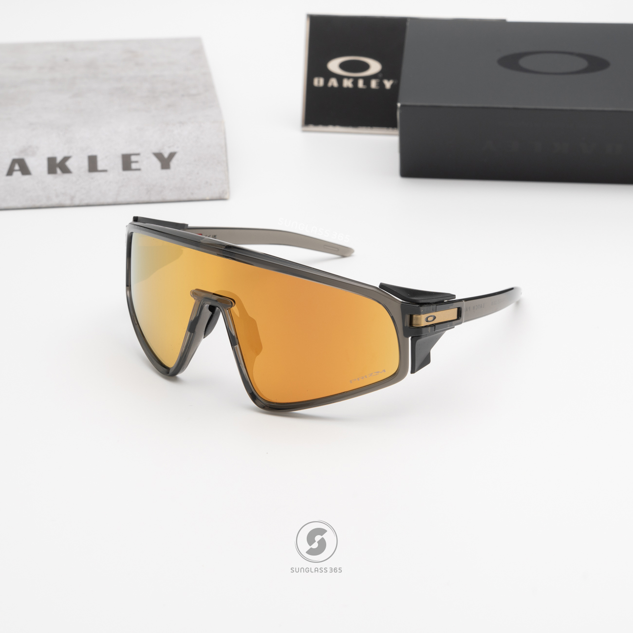 OAKLEY LATCH PANEL OO9404-05 Grey Smoke Prizm 24K