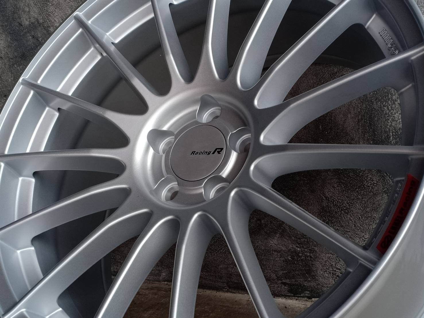 MF-1198F RS05RR 18X8.5 5H100 38 73.1 MS ต้องการส่วนลดราคาพิเศษ กรุณาสอบถาม