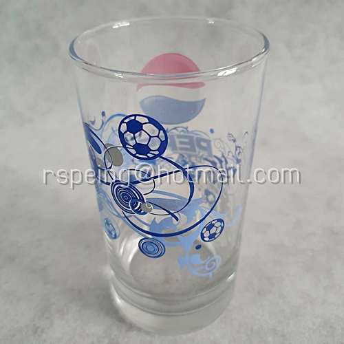 แก้วน้ำ Pepsi ลายกราฟฟิกฟุตบอล