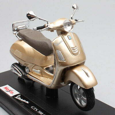 ขาย พรีออเดอร์ โมเดลรถเหล็ก โมเดลรถ มอเตอร์ไซค์ Vespa GTS300 2017 1:18 สเกล มี โปรโมชั่น