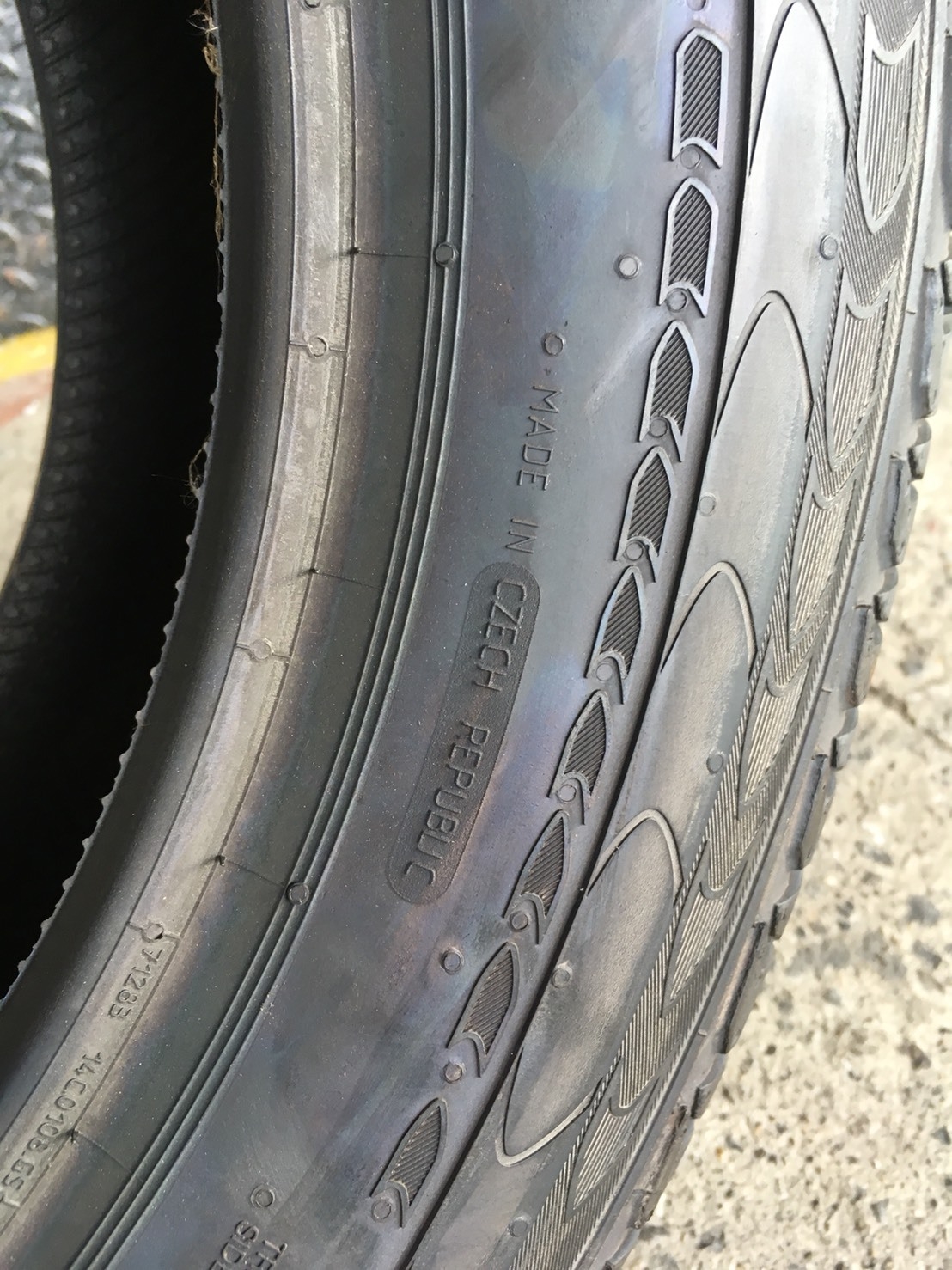 CONTINENTAL VANCO2 235/60-17 เส้น 4800 ปกติ 8500