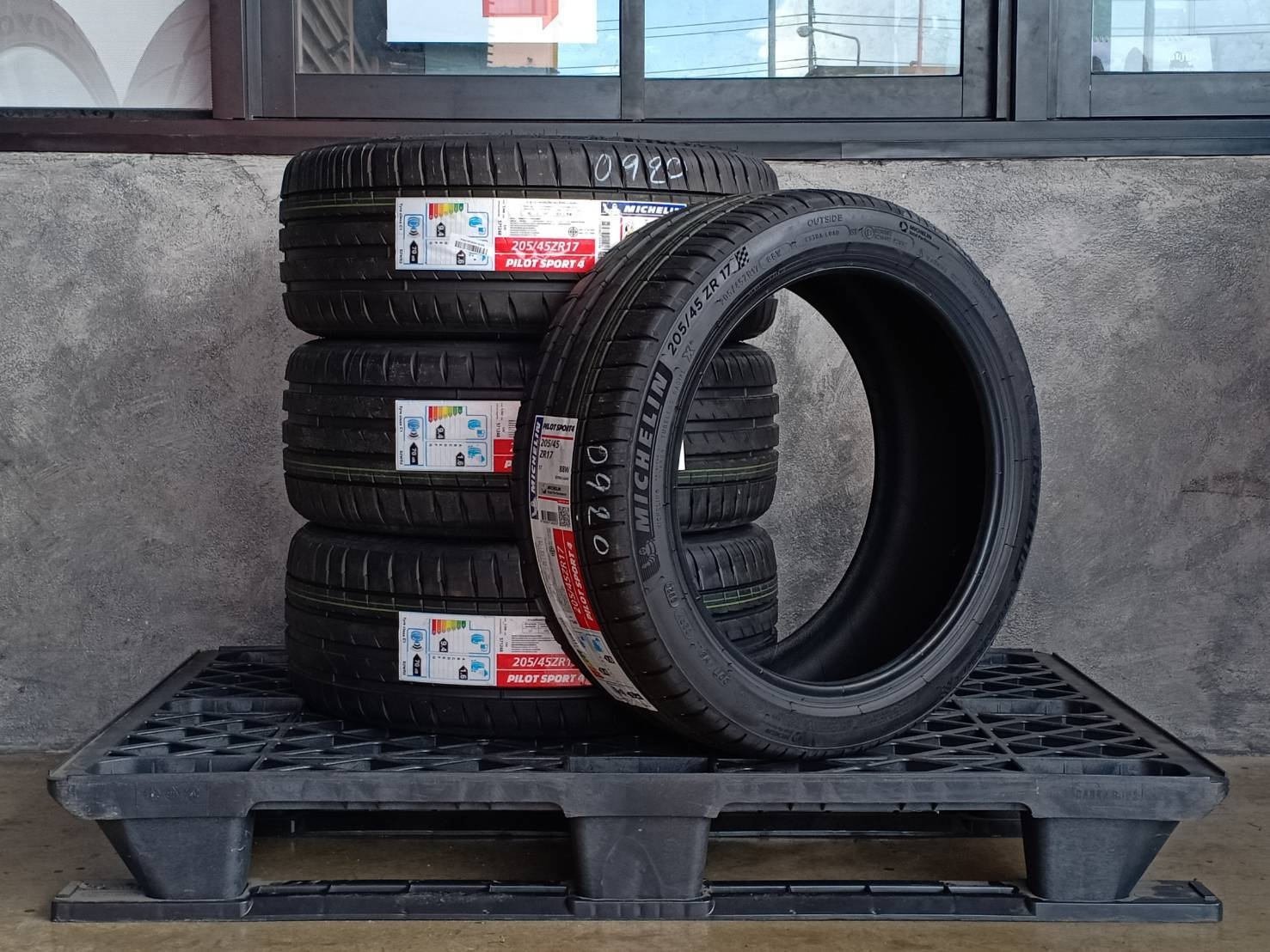 MICHELIN 205/45ZR17 PILOT SPORT 4ST 88W MADE IN THAILAND