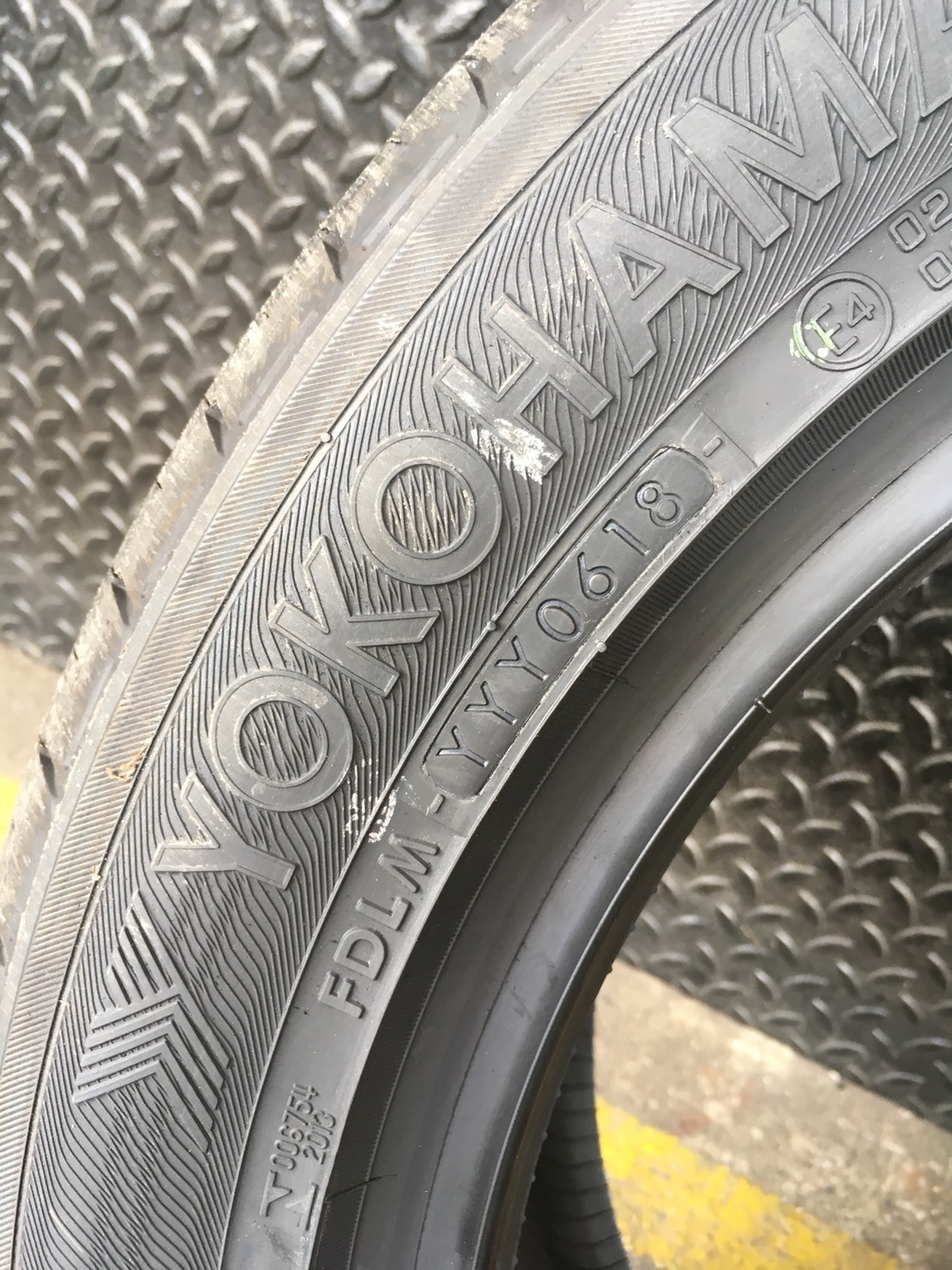 YOKOHAMA ADVAN dB decibel V551 215-55-17 เส้น 4500 ปกติ 6500 ปี18