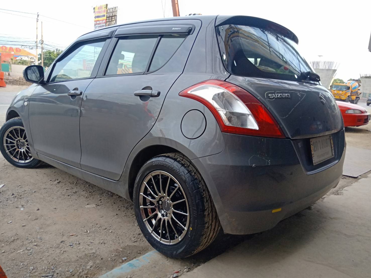 RS05RR FLOWFORMING สี LIMITED ขอบ15พร้อมยาง YOKOHAMA ผ่อนเดือนละ 2500 เท่านั้น