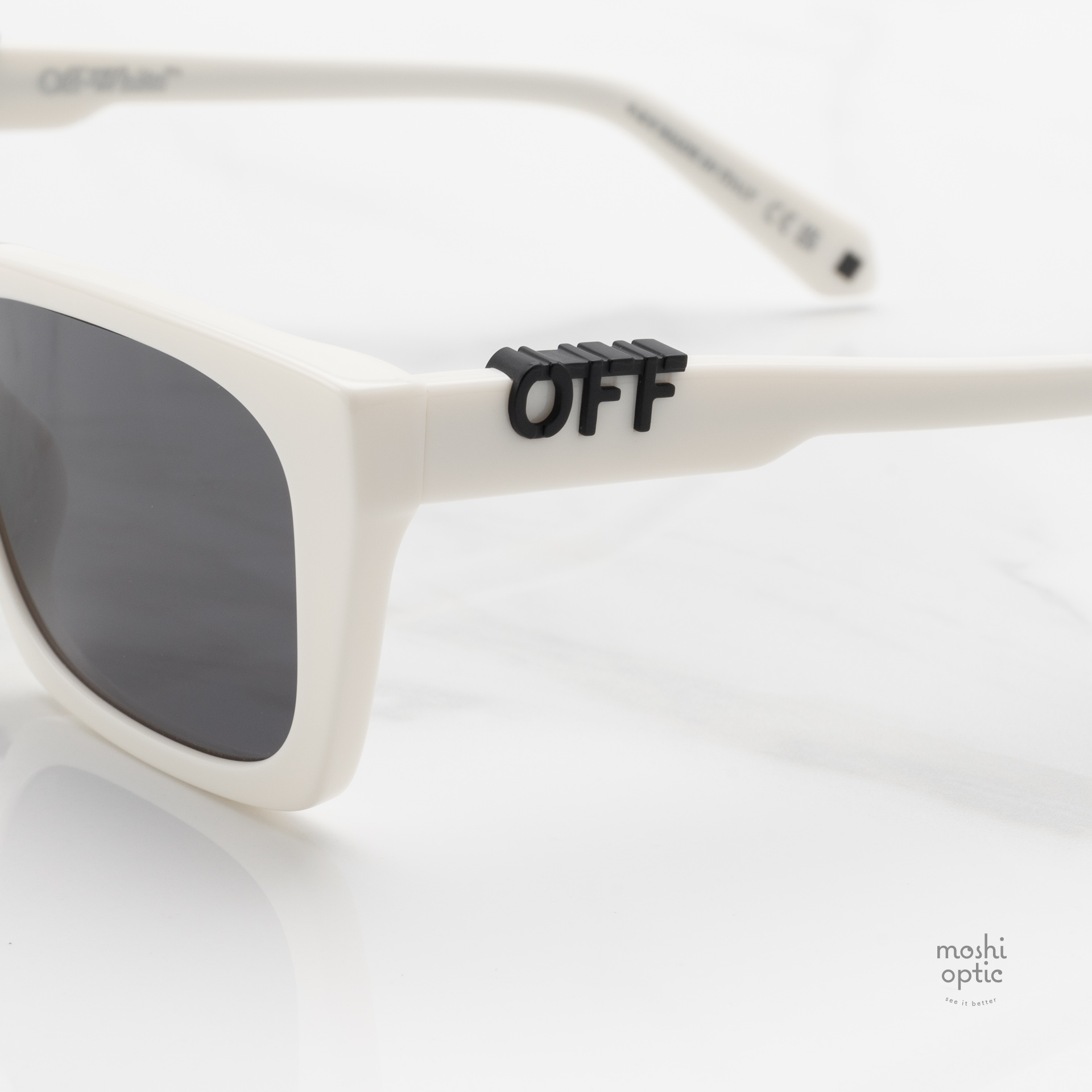 แว่นกันแดด Off-White OERI13E 0107
