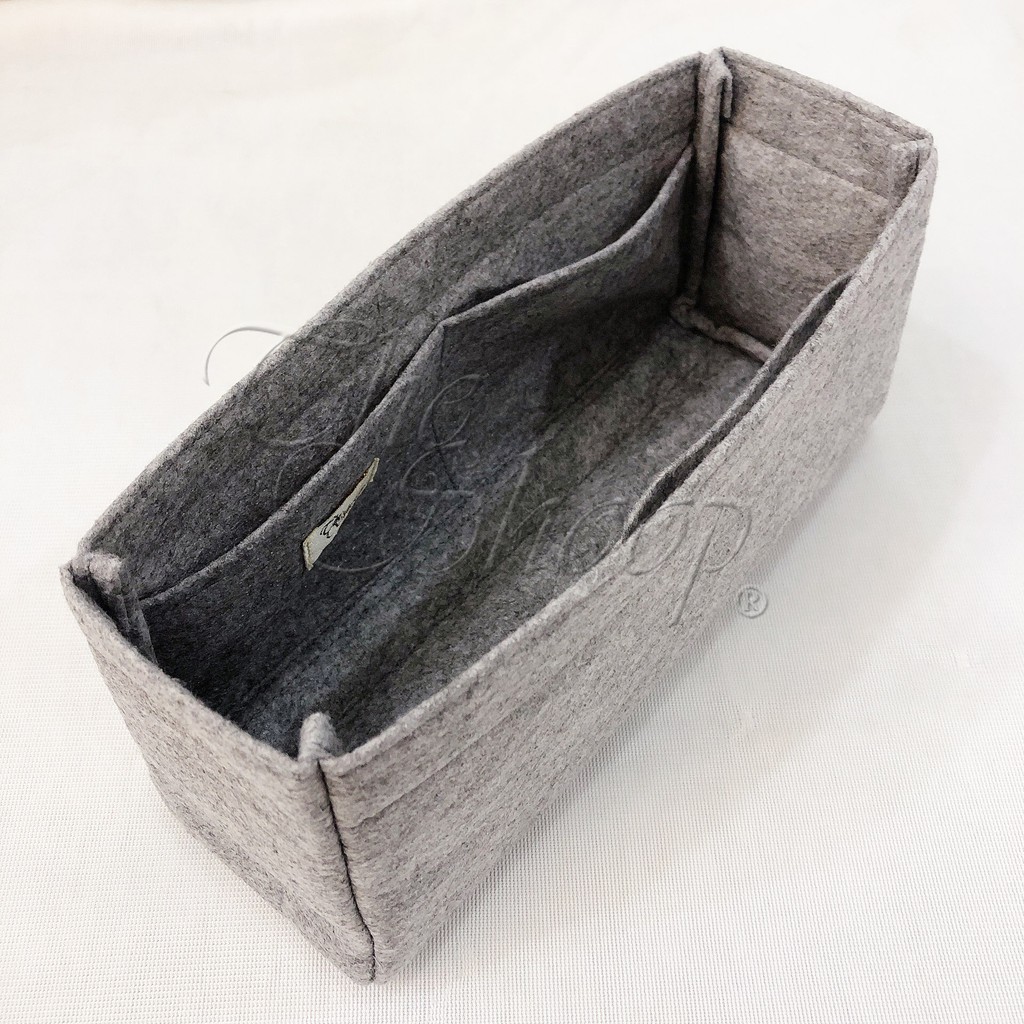 ที่จัดระเบียบกระเป๋า Hermes Kelly 28 /32 มีให้เลือก 4 สี ช่วยแก้ปัญหา หาของสิ่งของในกระเป๋าไม่เจอ ที่สำคัญ!! น้ำหนักเบาจนเหมือนไม่ได้ใส่