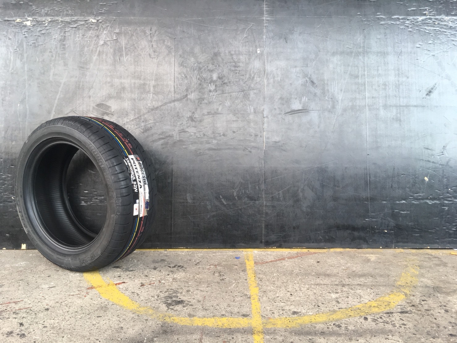 BRIDGESTONE RE003 195/50-15 ราคาส่ง