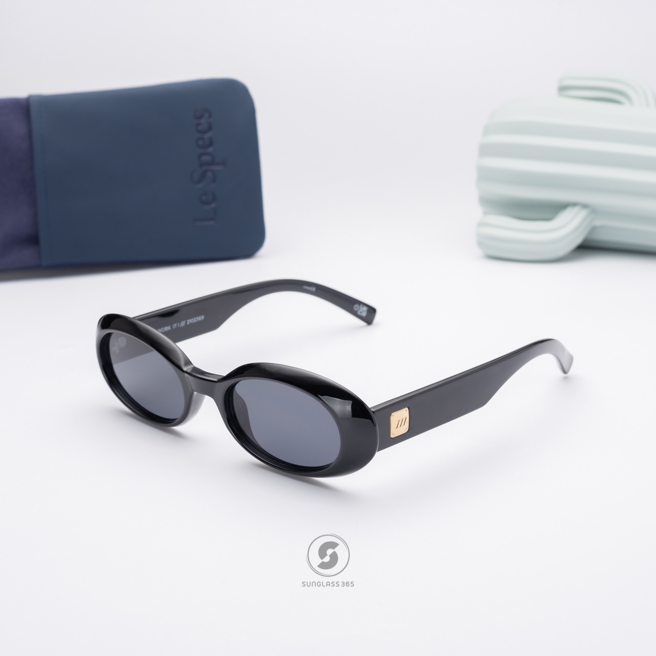 แว่นกันแดด Le Specs LSP2102369 Work It! Black