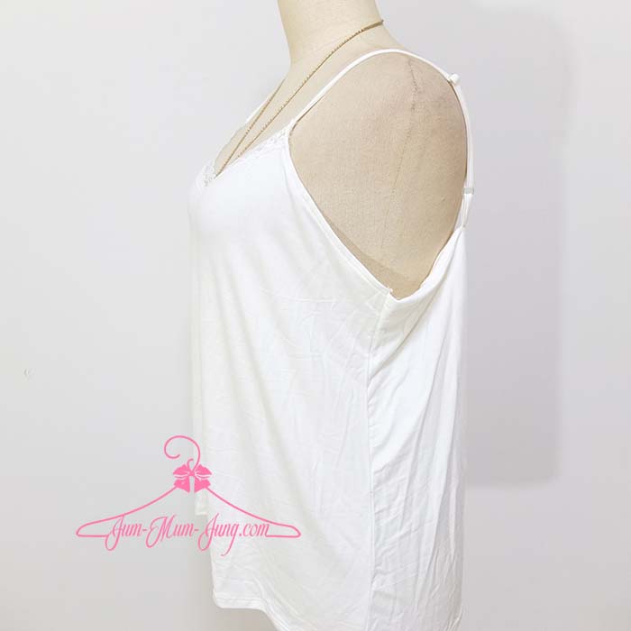 *3XLอก50นิ้วยืดถึง64นิ้ว*เสื้อสายเดี่ยวคนอ้วนผ้ายืดเรย่อนสีขาวแต่งลูกไม้ สายปรับรูดได้ สวยน่ารักมากๆค่ะ