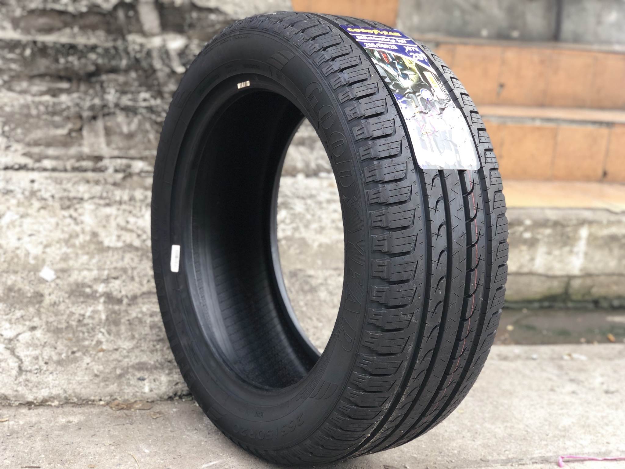 GOODYEAR Efficentgrip SUV 265/50-20 ราคาพิเศษ