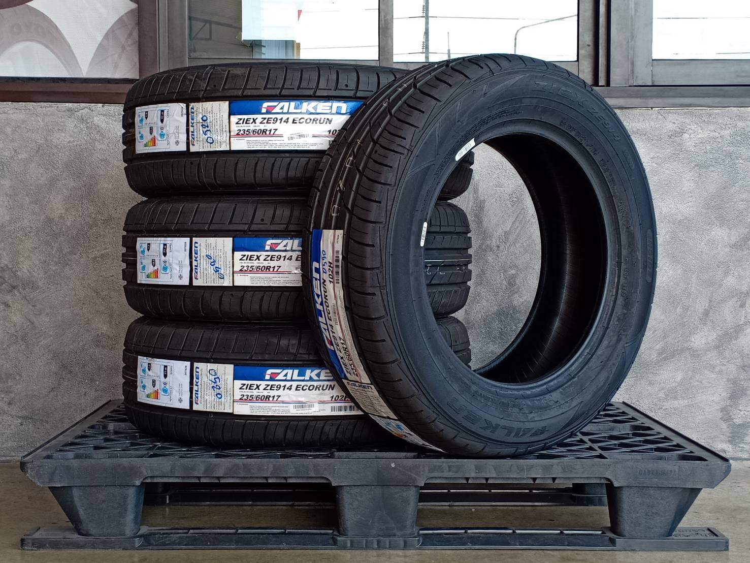 FALKEN 235/60R17 ZIEX ZE914 ECORUN 102H MADE IN THAILAND