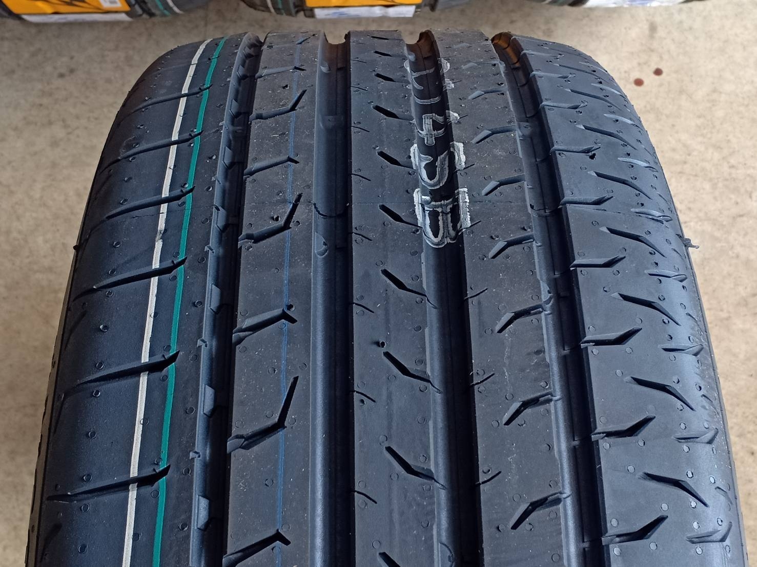 CONTINENTAL 235/45R18 CONTACT MC6 98Y XL MADE IN MALAYSIA