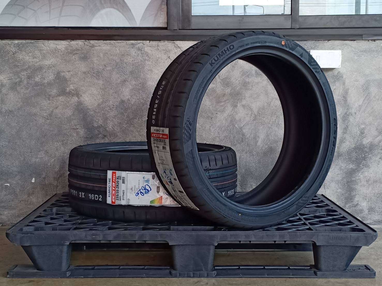 KUMHO 235/35ZR20 ECSTA PS91 XL 92Y MADE IN KOREA