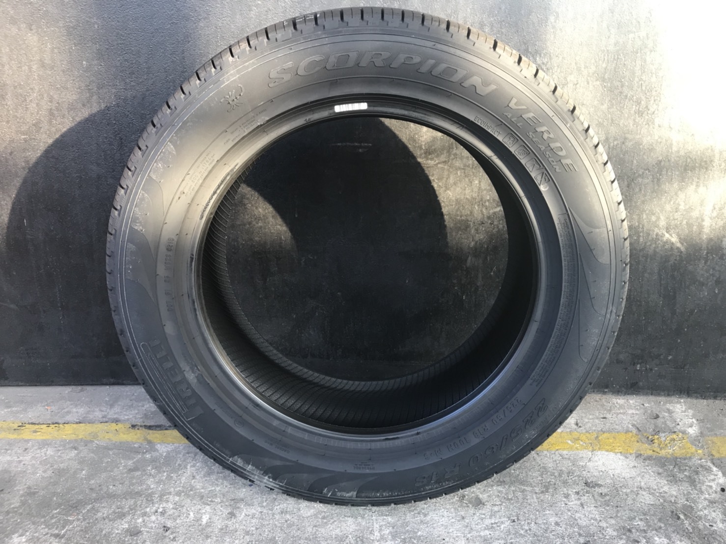 PIRELLI SCORPION VERDE ALL SEASON+ 225-60-18 เส้น 5400 บาท ปี18 ปกติ 8500 ลดแล้วลดอีก