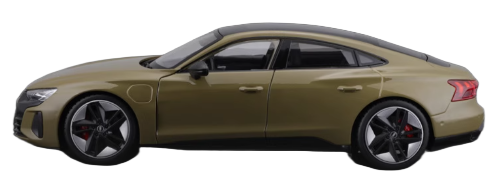 โมเดลรถยนต์ โมเดลรถสะสม โมเดลรถ 1:18 audi rs e-tron 4