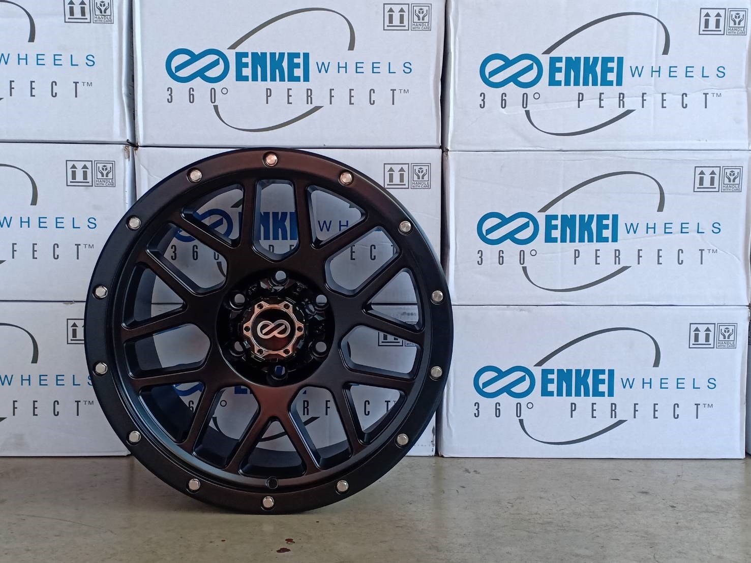 ล้อแท้ ENKEI MATRIX ขอบ20 พร้อมยาง ชุด 39500 ปกติ 49000