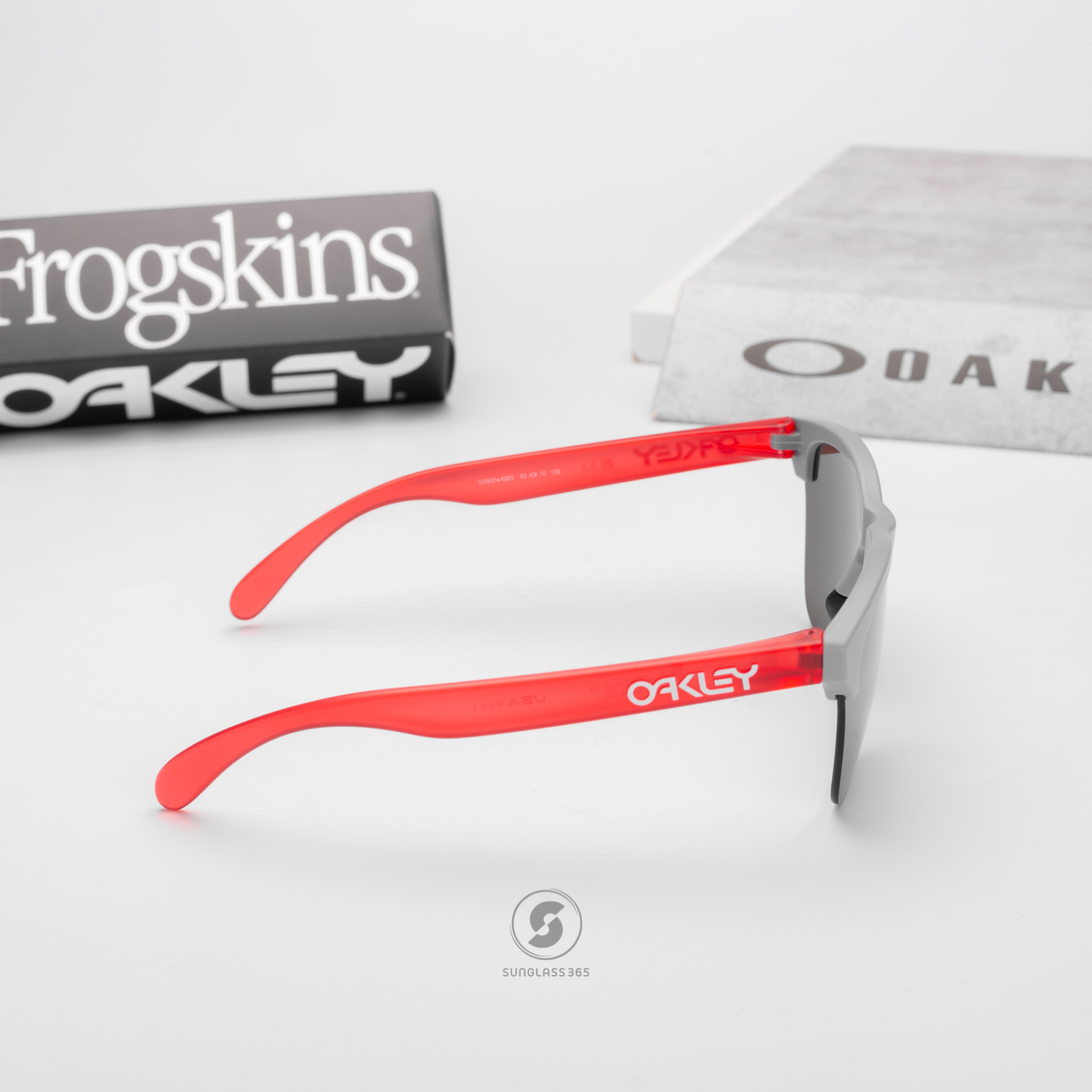 OAKLEY OO9374-52 Frogskins Lite Matte Fog
