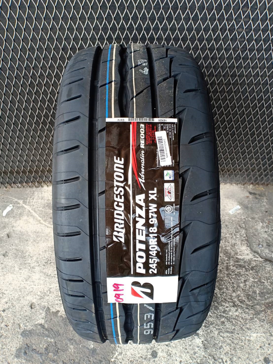 BRIDGESTONE RE003 245/40-18 ปี19 ราคาถูก