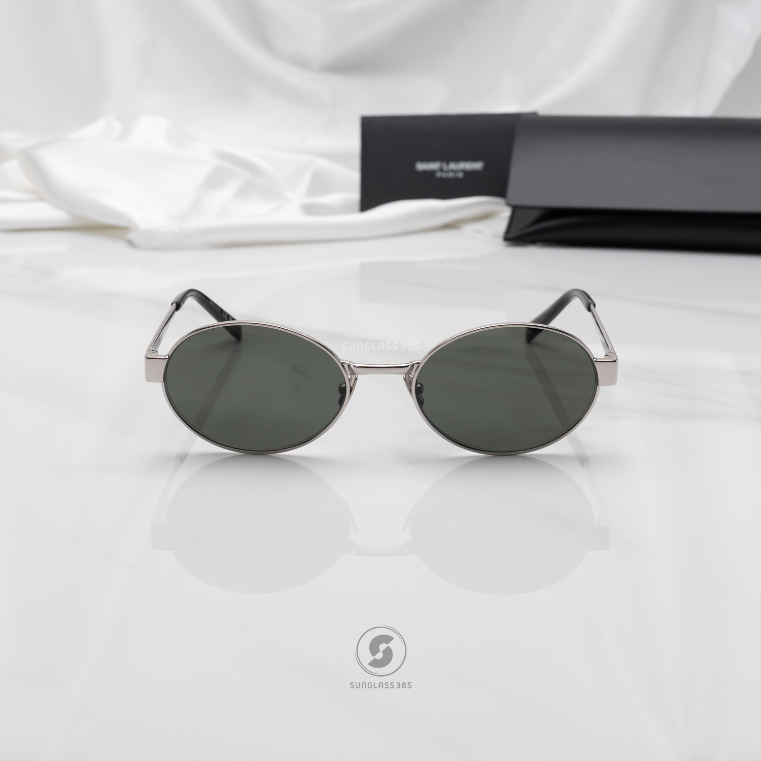 แว่นกันแดด YVES SAINT LAURENT SL692 002