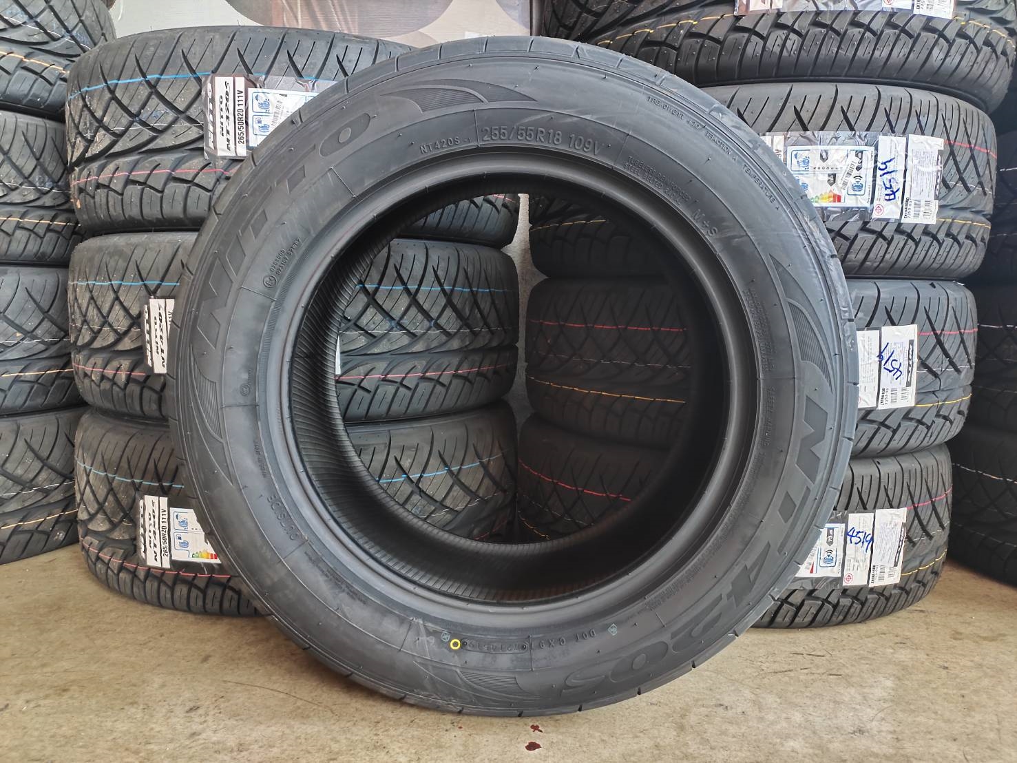 NITTO NT420S 255/50-18 ปี20 มาใหม่ราคาถูก
