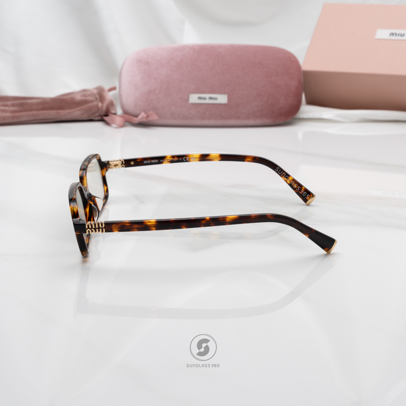 แว่นกันแดด Miu Miu MU11ZSF 14L08N