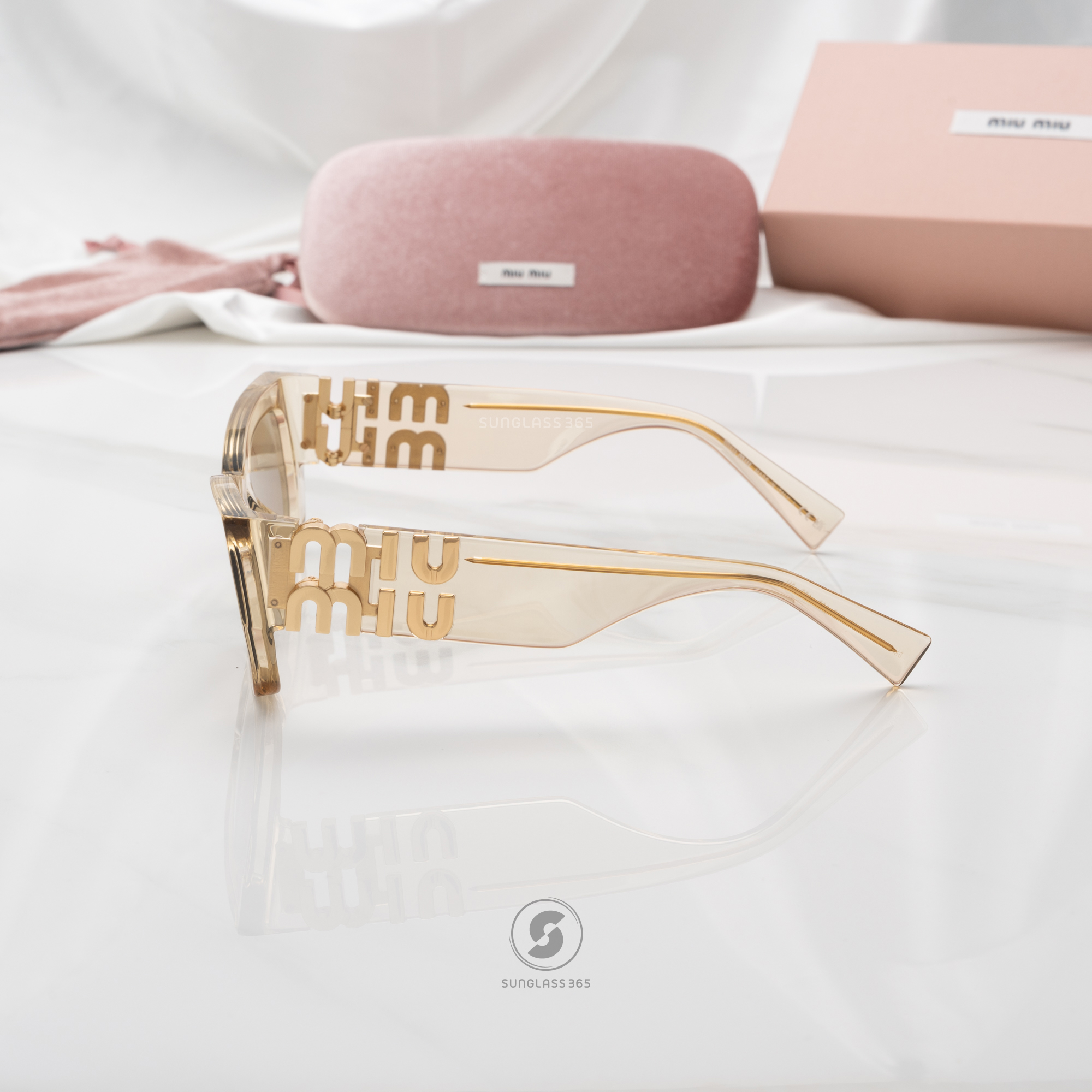 แว่นกันแดด Miu Miu Glimpse MU09WS 11T40F