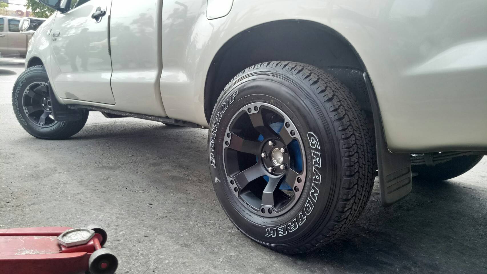 PARODI ROAR ขอบ16 5รู114.3 ใส่ วีโก้