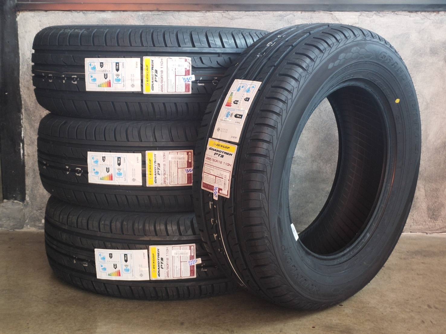 DUNLOP GRANTREK PT3 265/60R18 110H Y:1220 THAILAND