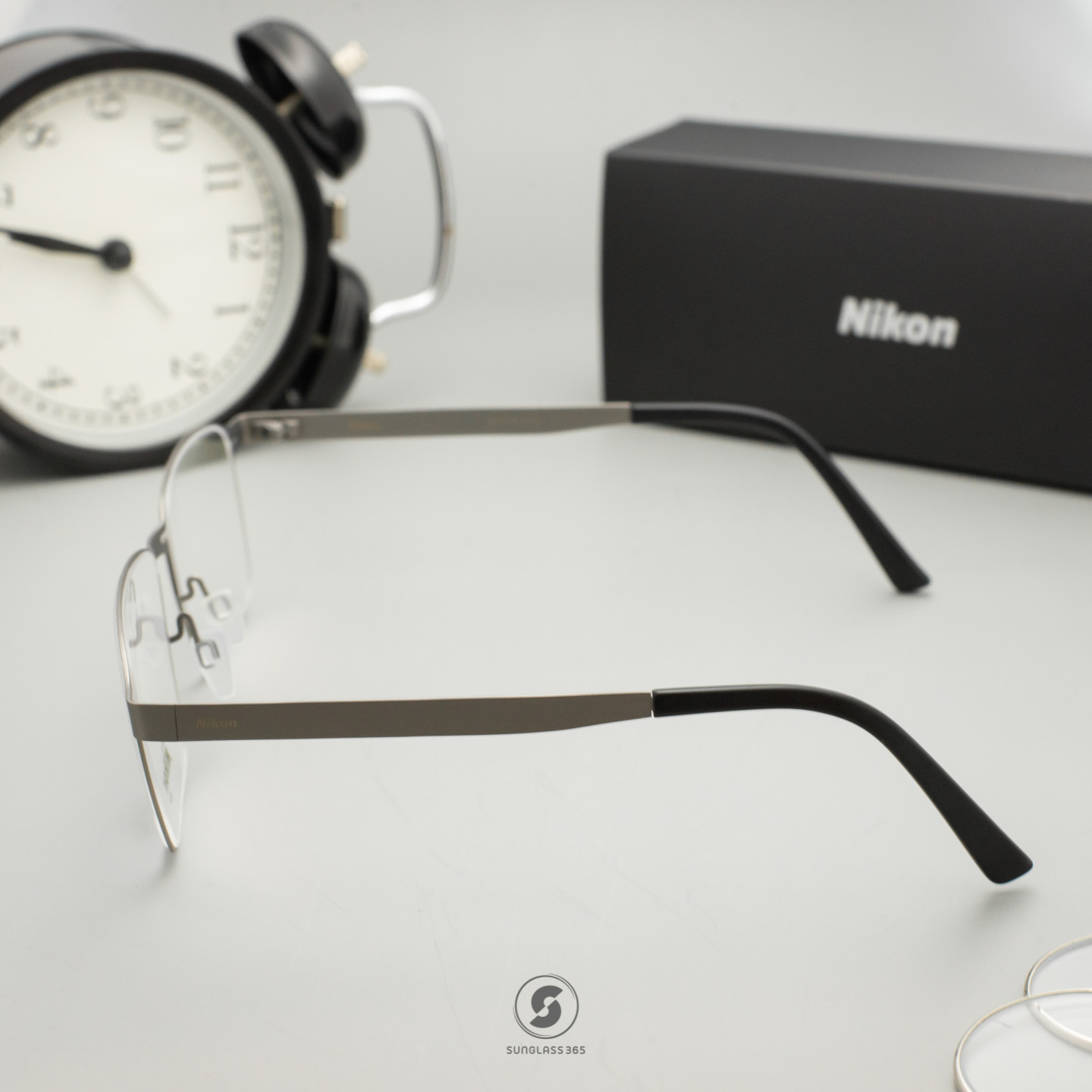 NIKON Frame SEAMLESS COLLECTION NP0008 084 Brushed Titanium