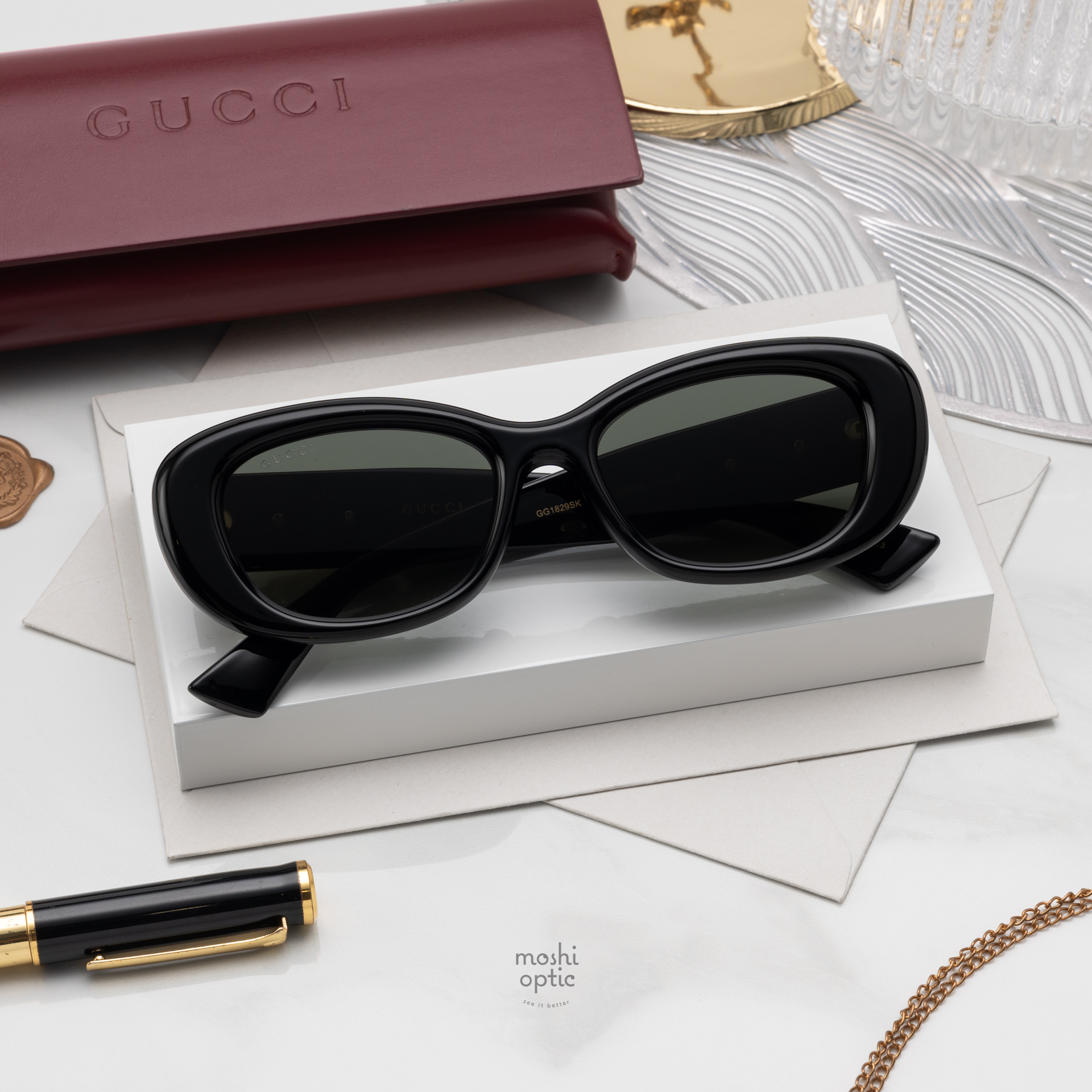 แว่นกันแดด Gucci GG1829SK 001